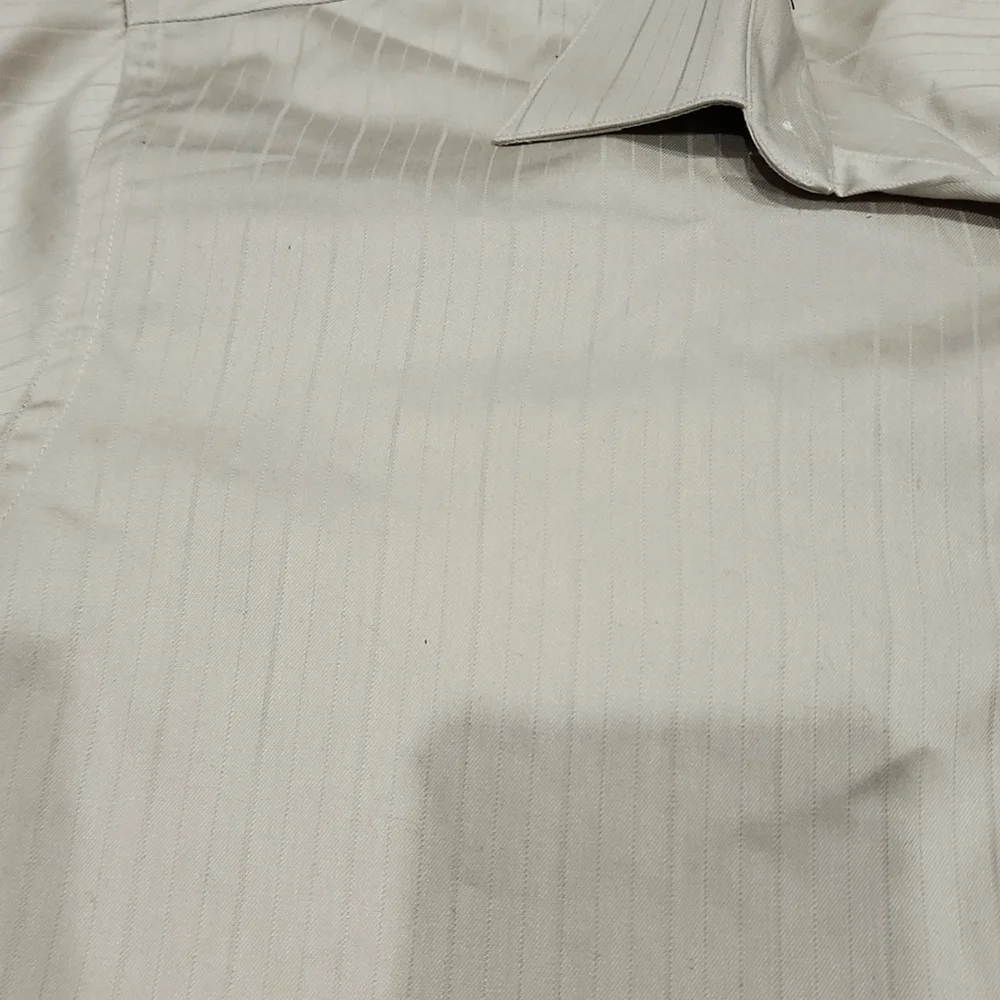 Men's Kenneth Cole dress shirt - Picture 2 of 5